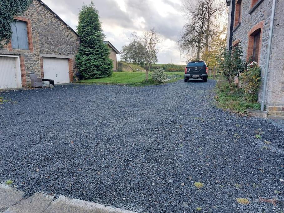 Le Reposoir Maison Spacieuse Avec Feu Au Bois Bertogne Exterior photo